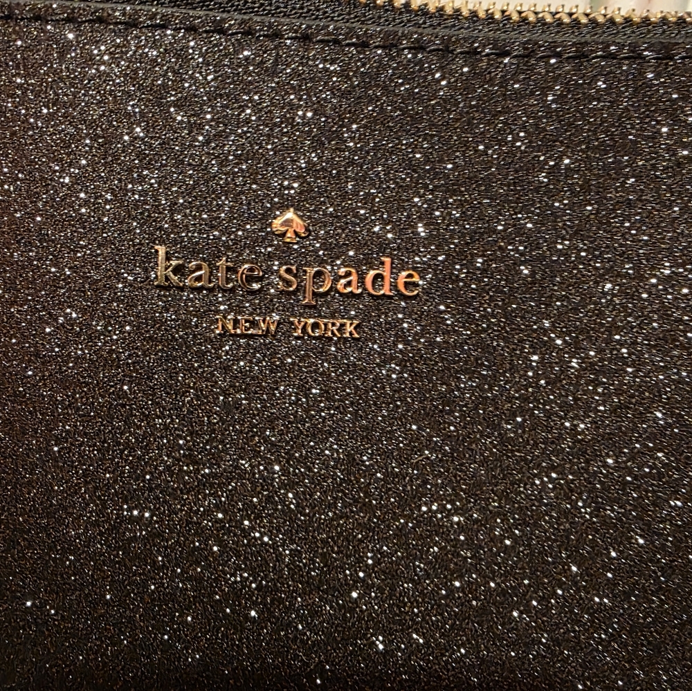 Kate Spade Tote - Picture 3 of 8